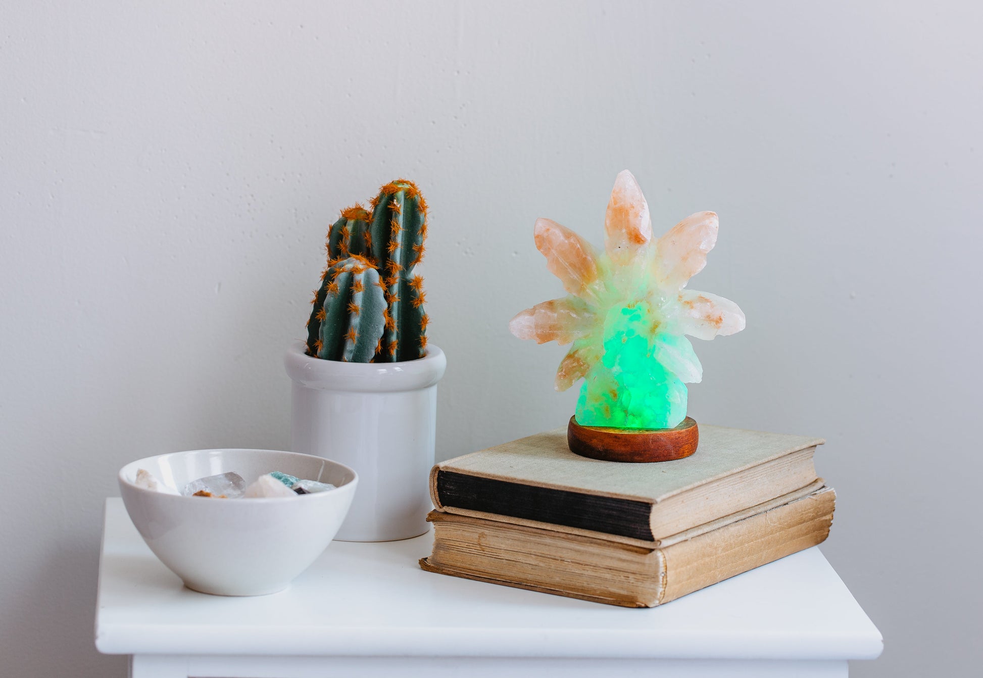 Himalayan Salt Hemp Leaf Mini USB Lamp Ali Salt Store